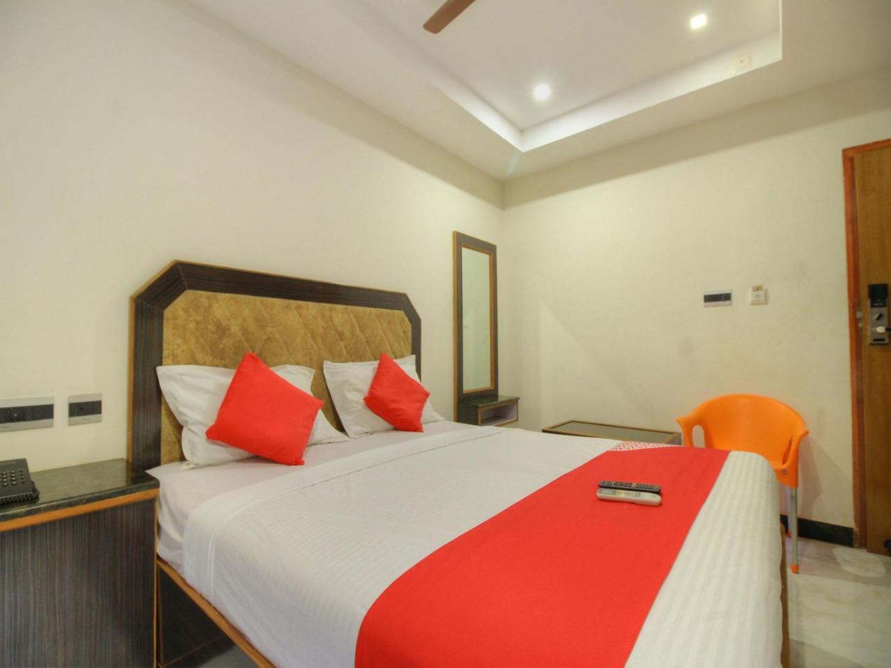 Oyo 15948 Hotel Srees Tiruchirappalli Dış mekan fotoğraf