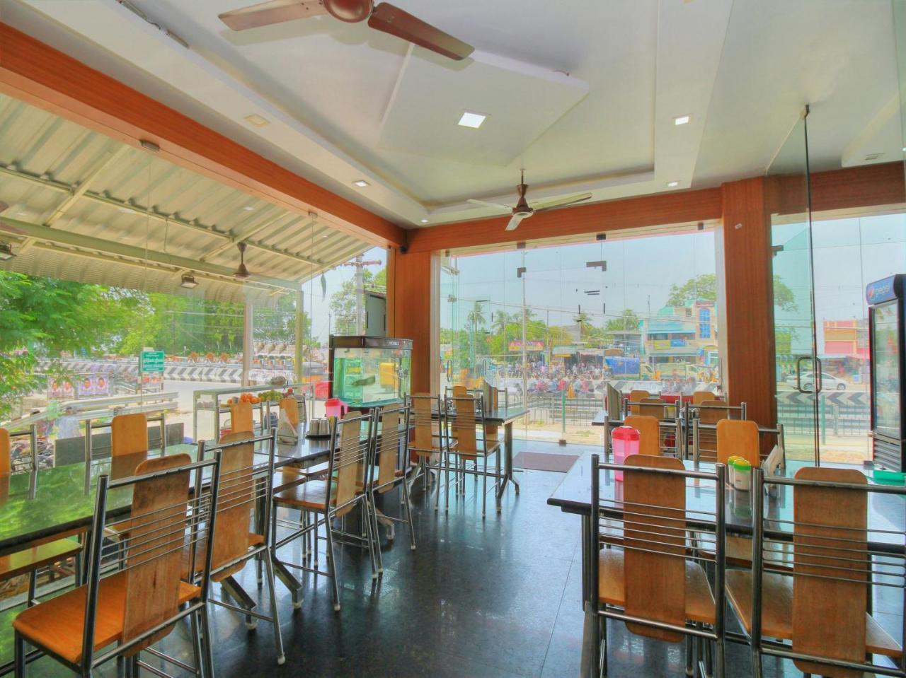 Oyo 15948 Hotel Srees Tiruchirappalli Dış mekan fotoğraf
