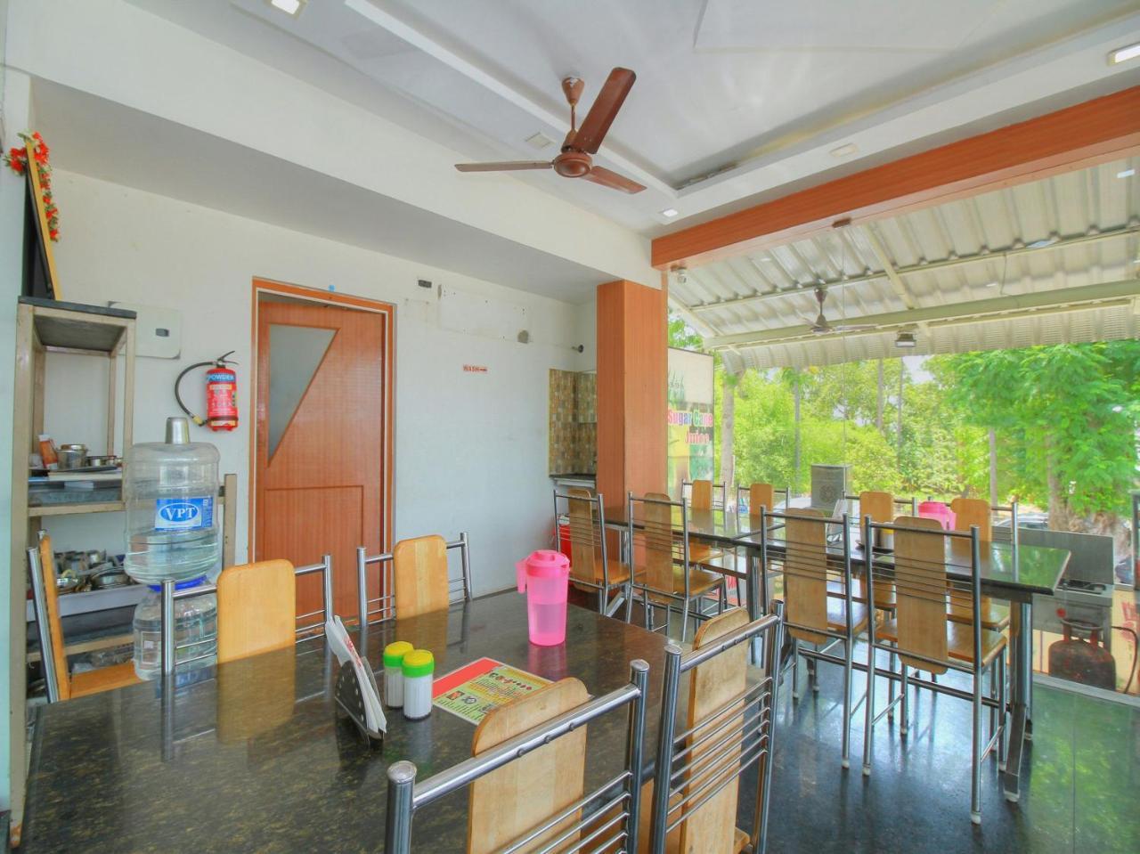 Oyo 15948 Hotel Srees Tiruchirappalli Dış mekan fotoğraf